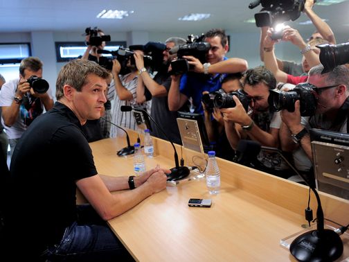 Tito Vilanova: Will have surgery on his parotid gland