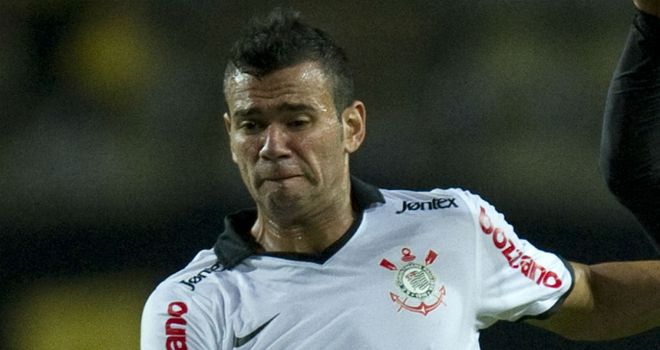 Leandro Castan: Has penned a four-year contract with Roma