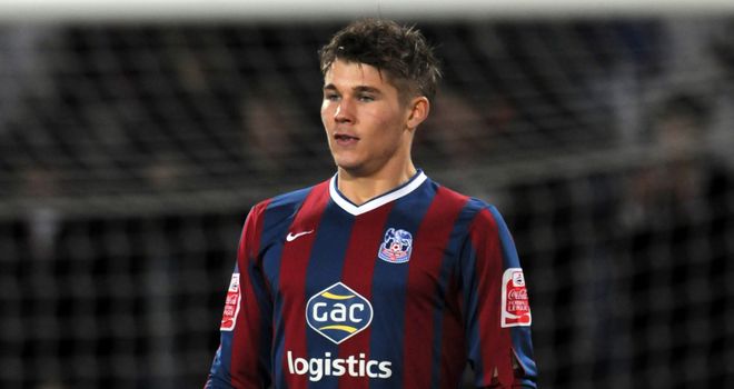Hills: Signed for Stevenhage