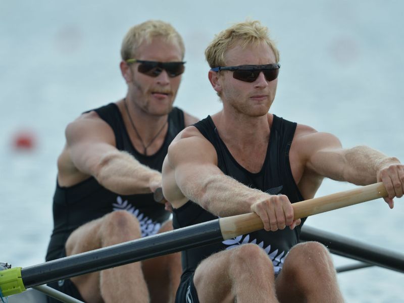Kiwi rowers Eric Murray (L) and Hamish Bond smashed a world record on day one...