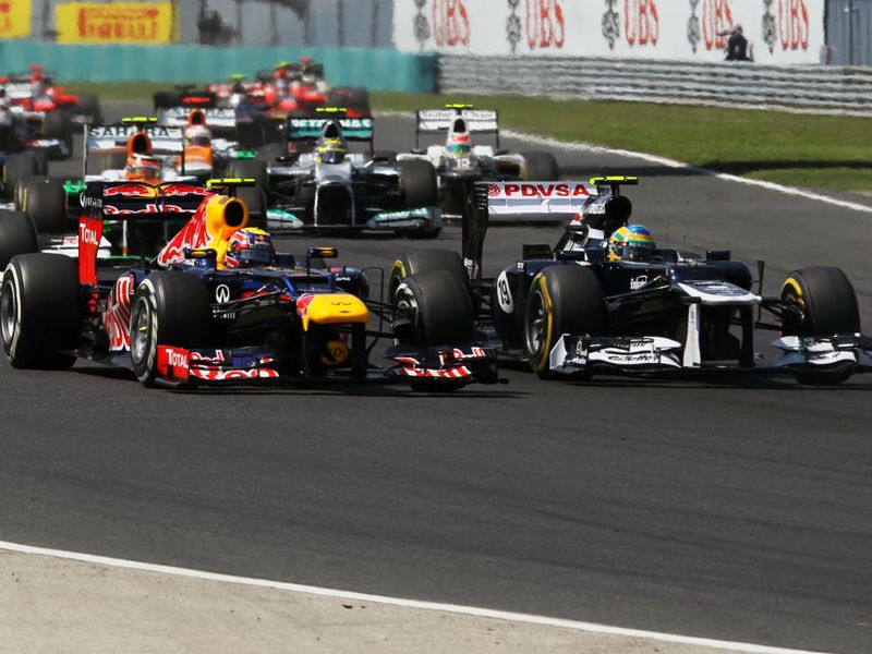 Webber fights with Senna