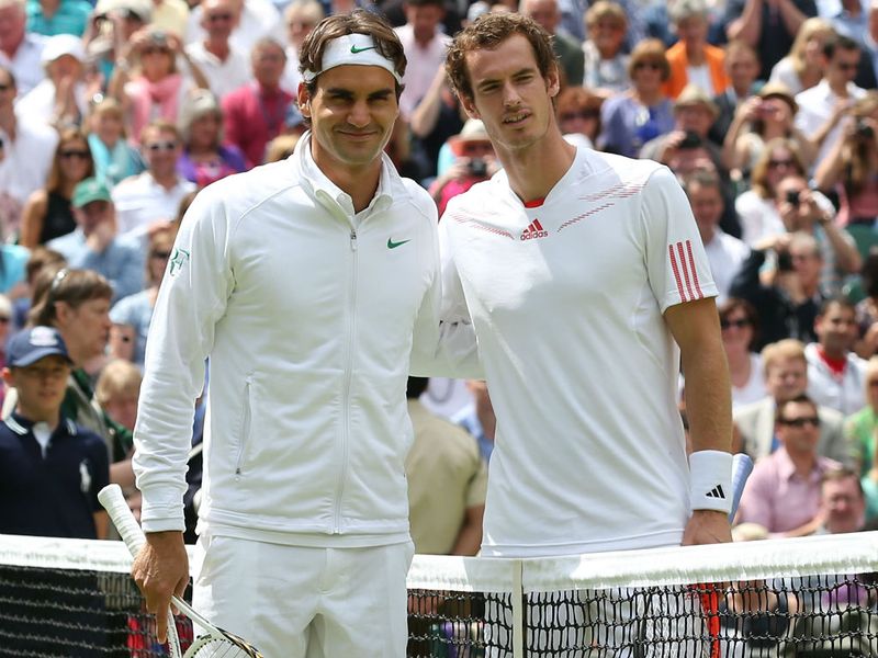 Federer and Murray pose for pictures, and we're ready to get under way. Federer to serve first.