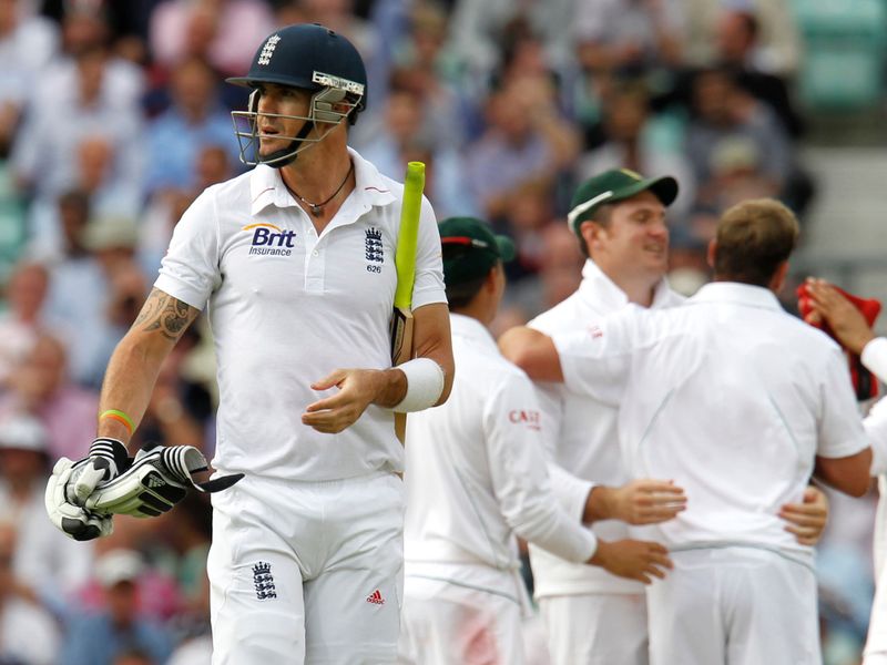 Jacques Kallis ended Pietersen's stay shortly before the second new ball.