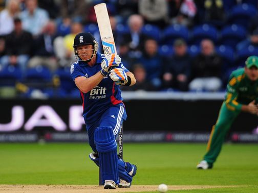Ian Bell briefly impressed before the rain ended the match&nbsp;