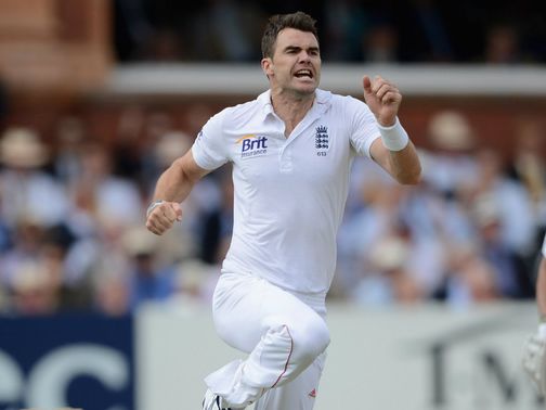 James Anderson: Backing Strauss