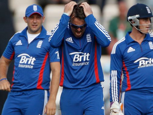Graeme Swann: We had a 'stinker'