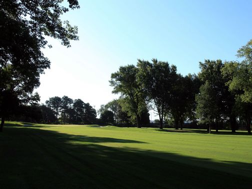 9th hole: 432 yards, par 4&nbsp;
