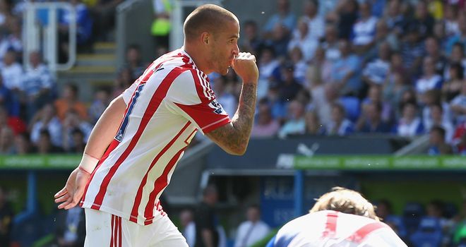 Michael Kightly: Would be happy to see Michael Owen join him at Stoke