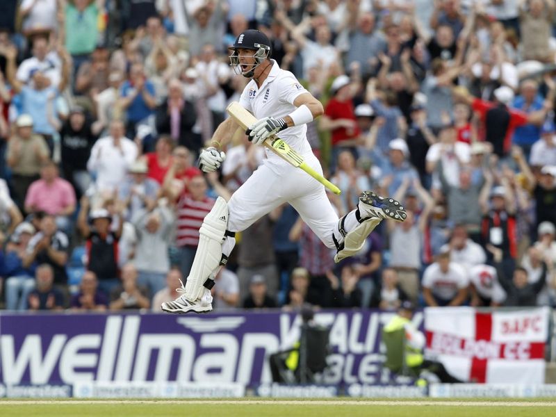 Pietersen welcomed his century off just 142 balls.