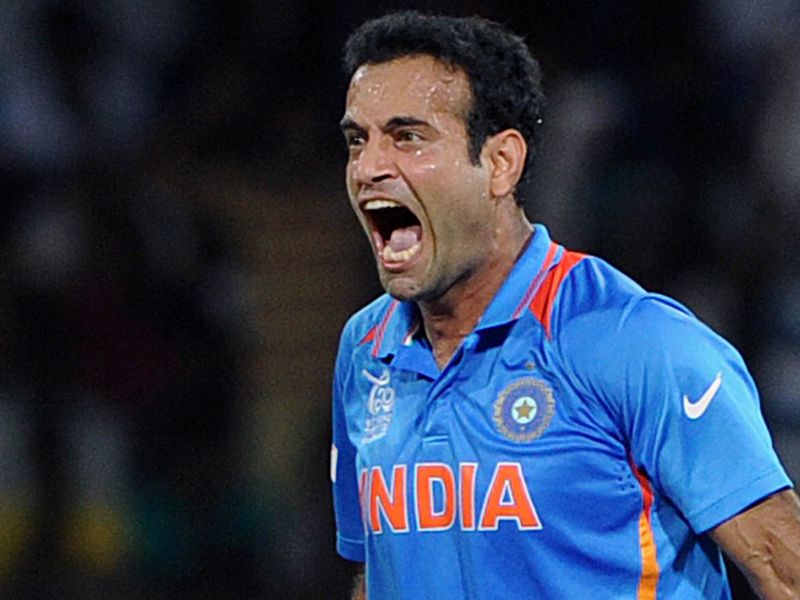 Irfan Pathan trapped Imran Nazir early on.