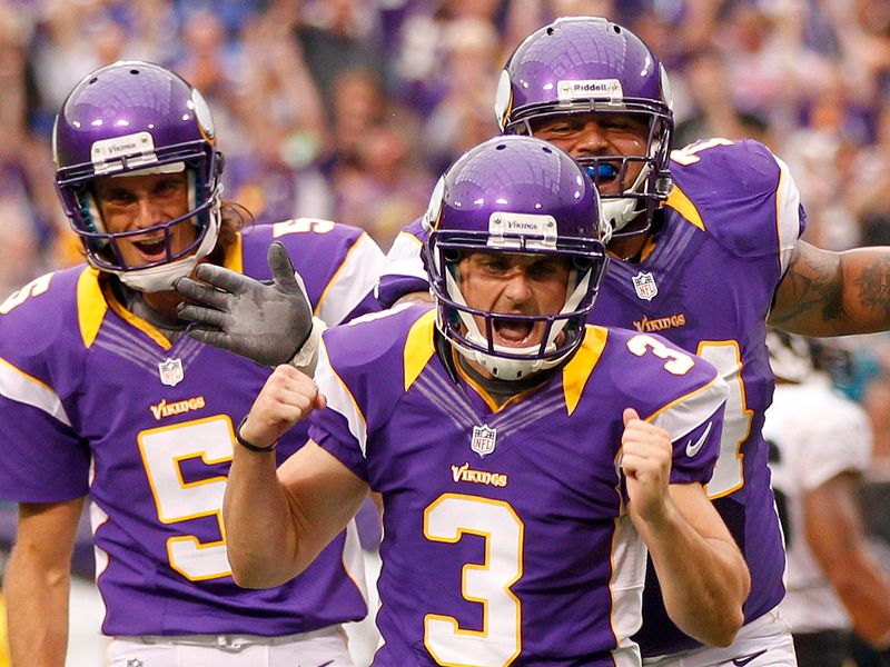 Jacksonville Jaguars lose out to the Minnesota Vikings as Blair Walsh celebrates.