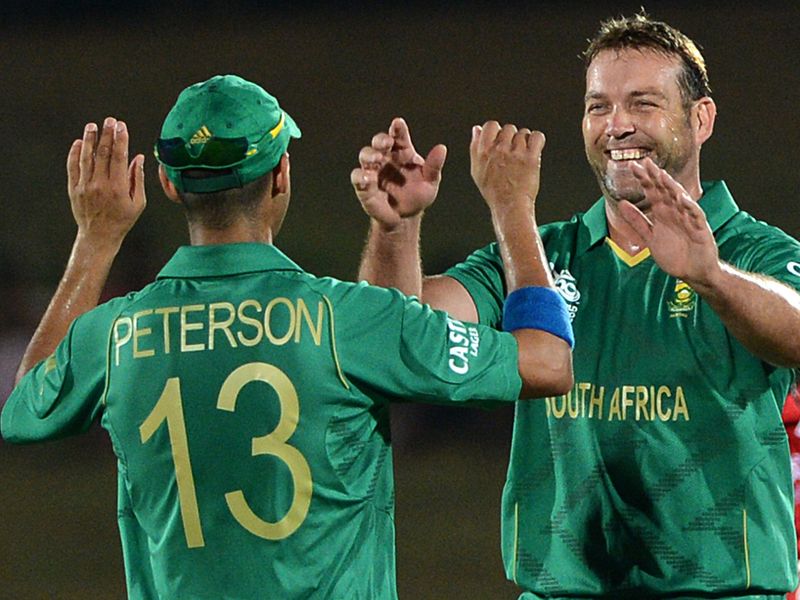 Kallis took four wickets for 15 runs as Zim recorded 93 for eight.