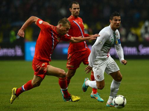 Freundschaftsspiel Russland- Portugal 14.11.15 Russia-v-Portugal-Cristiano-Ronaldo-action_2843889
