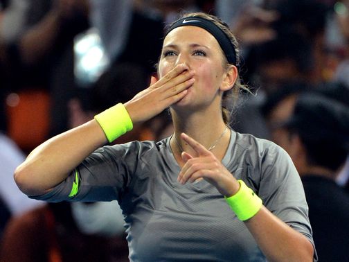 Victoria Azarenka blows a kiss to the crowd