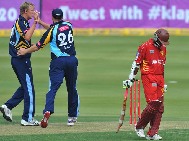 Shivnarine Chanderpaul goes for 27