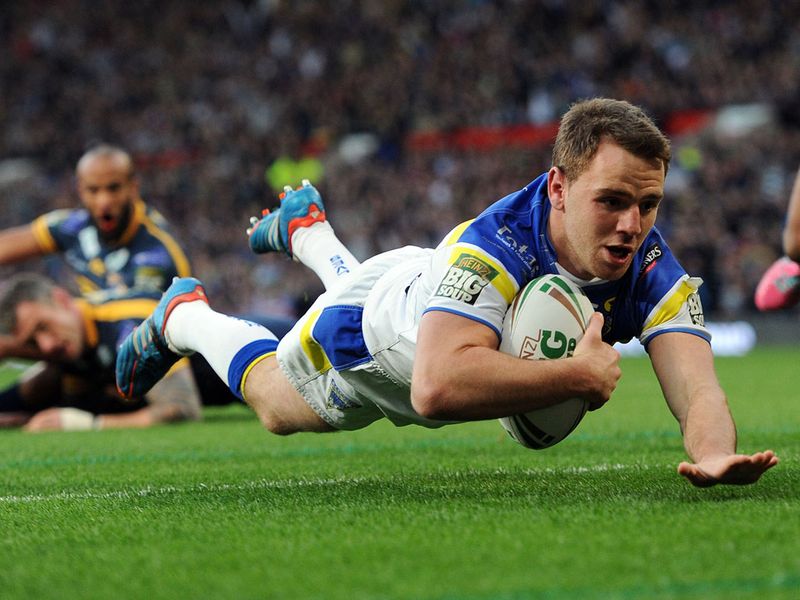 Richie Myler scores the opening try of the night for the Wolves