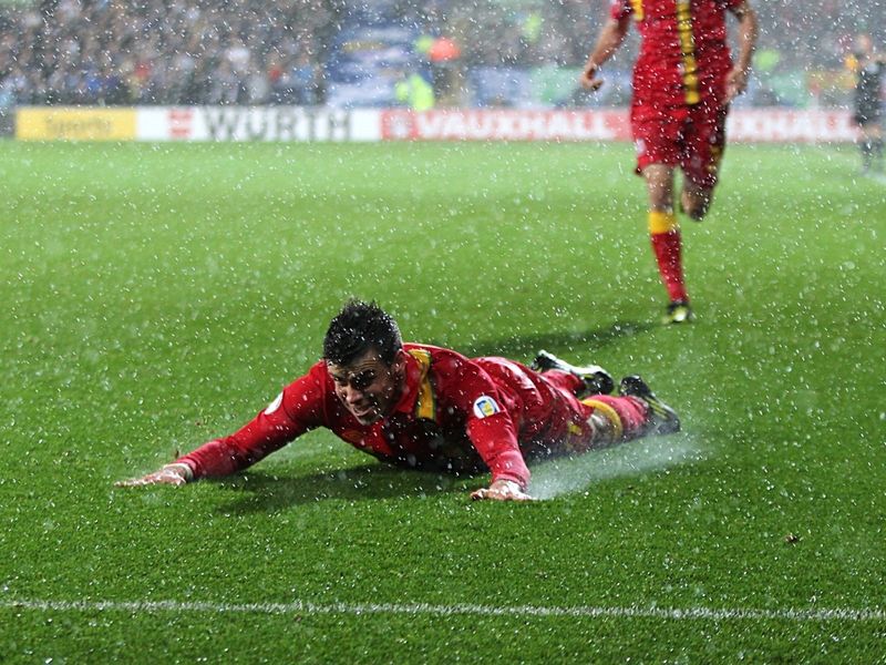 Bale celebrates his second and Wales' winner