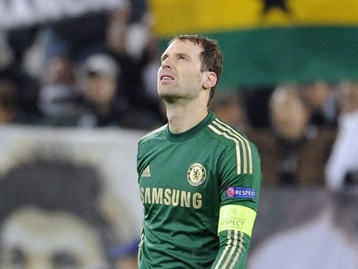 Cech: Players need to adapt to Chelsea regime