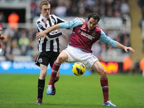 Shane Ferguson challenges Joey O'Brien
