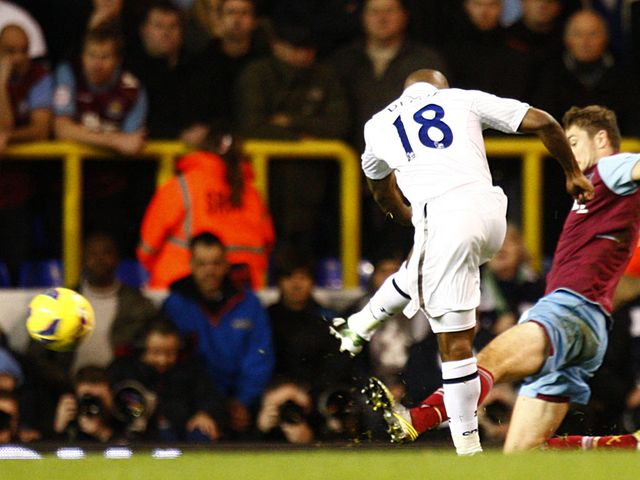 Defoe scores his first goal of the game for Spurs