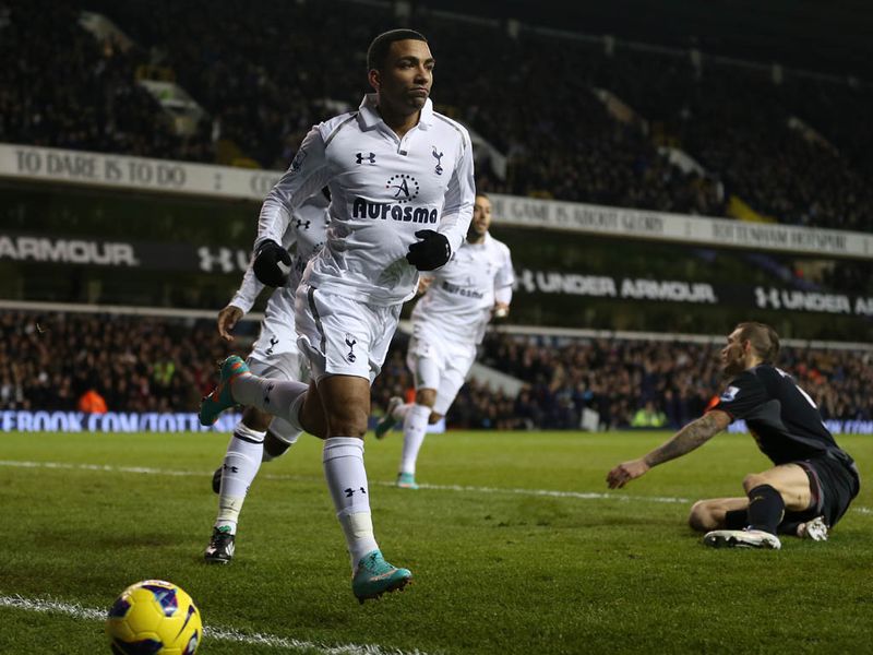Seven minutes into the game at White Hart Lane, Spurs take the lead, Bale bursts down the wing and swings in a low cross for Lennon to tap in.