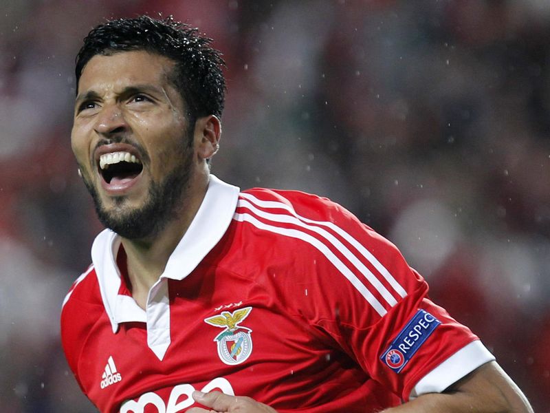 The Portuguese side hold on for a crucial 2-1 victory to leave Celtic's hopes of reaching the last 16 in the balance