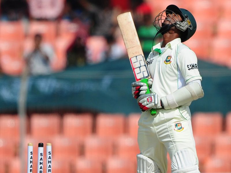 Naeem Islam could make only 16 before being bowled by Edwards.