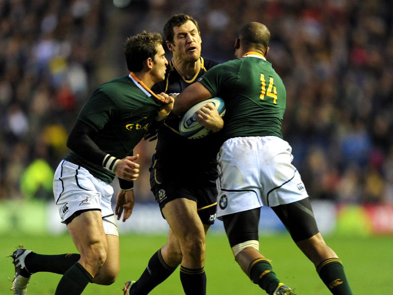 Tim Visser meets a Springbok defensive wall