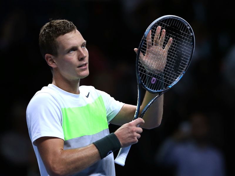 But Berdych regained control and swept through the final set 6-1 to keep his semi-final hopes very much alive.