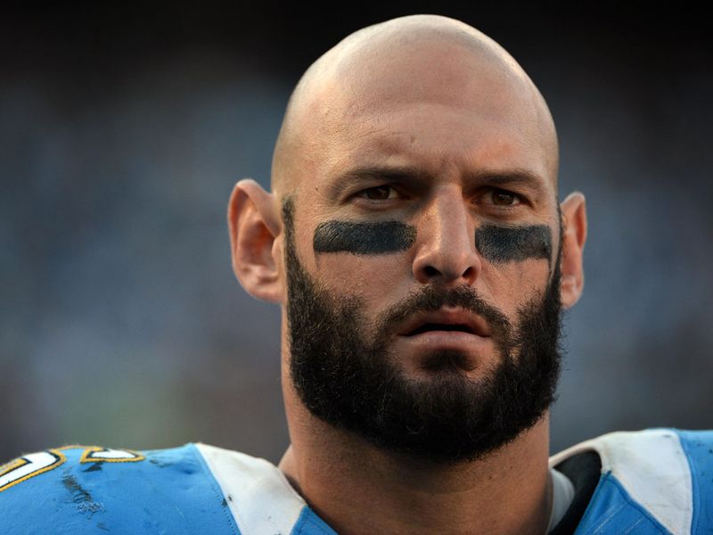 Linebacker Jarrett Johnson tastes defeat as San Diego lose out 16-13 against Baltimore