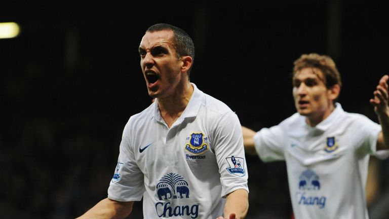 Leon Osman: Confident Everton can upstage Chelsea on home turf on Sunday