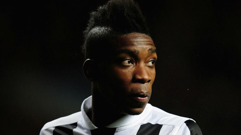 Sammy Ameobi: Loan move to Boro