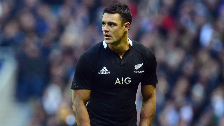 Dan Carter: New Zealand fly-half plays down Japanese link