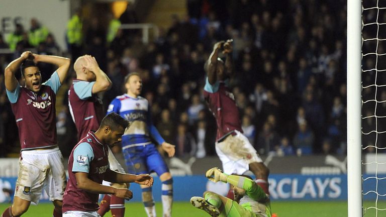 Ricardo Vaz Te: Frustrating miss for West Ham team-mates