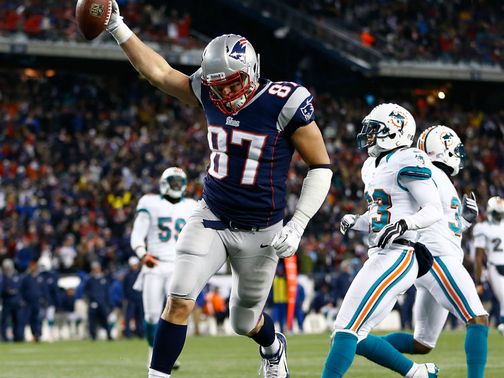 Rob Gronkowski: Back in action with a TD