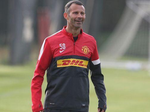 Ryan Giggs: Cautious over lead at PL summit