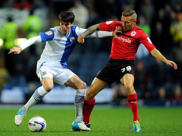 Formica is put under pressure by Bellamy.