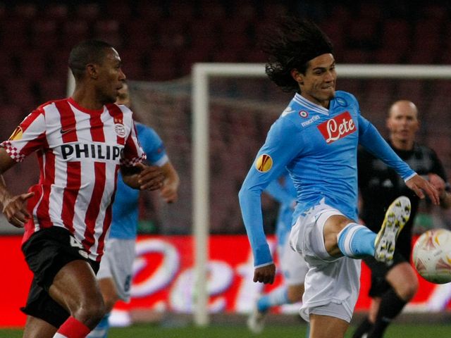 Edinson Cavani looks to get clear of Marcelo