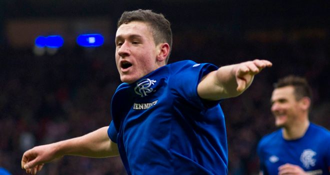 Fraser Aird: New Rangers contract for young forward