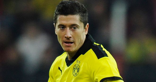 Robert Lewandowski: A transfer target for Manchester United?