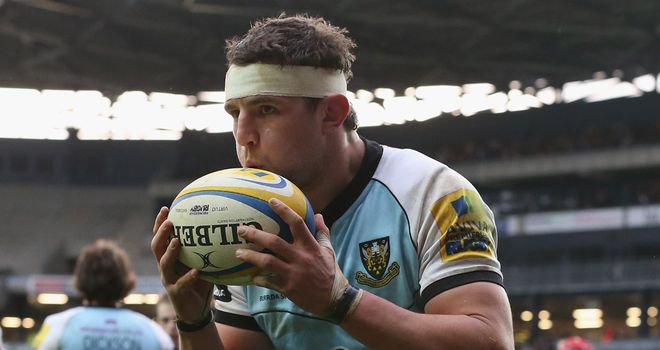 Phil Dowson has signed a new contract with Northampton Saints