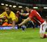 Kurtley Beale: Australia fly-half dives over for game winner