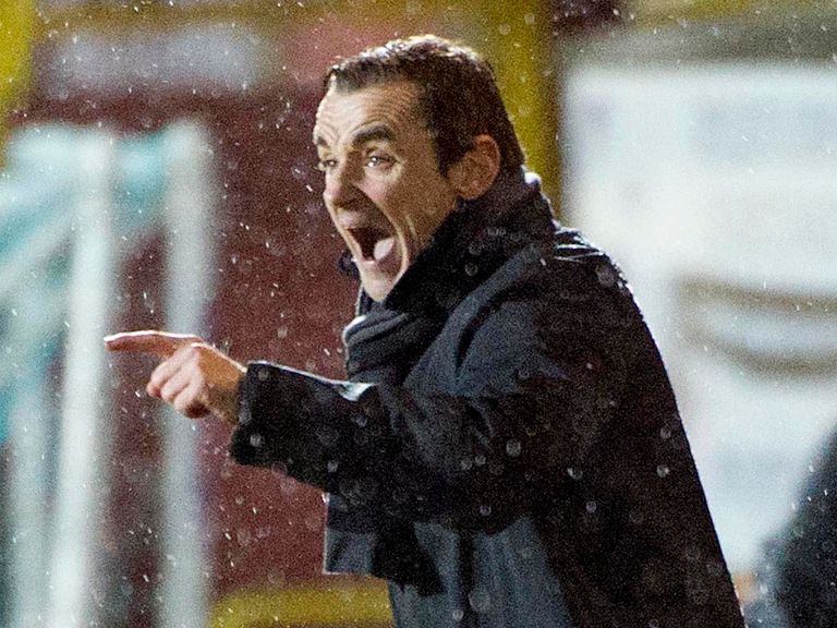 Danny Lennon: Has signed Newton