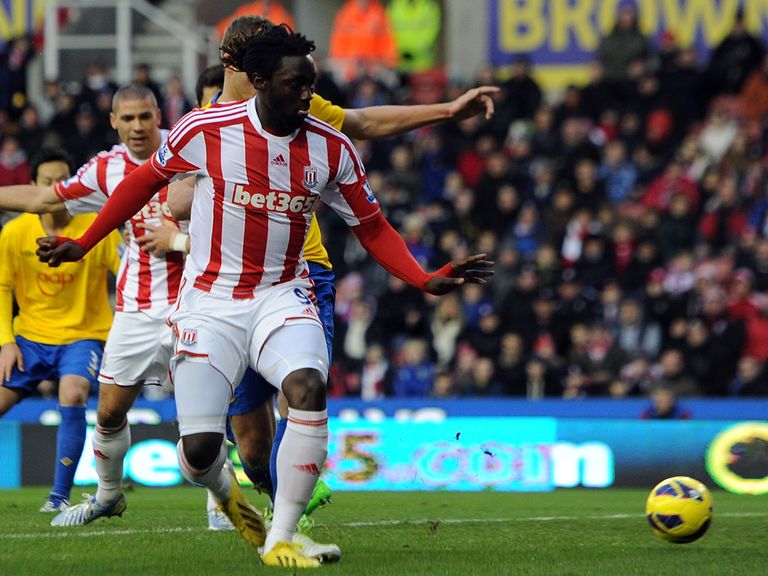 Kenwyne Jones flicks home against Southampton