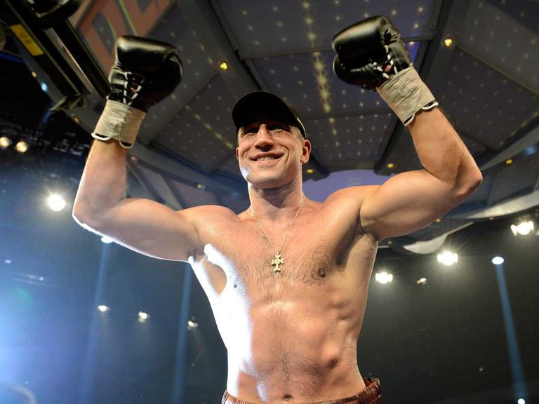 Arthur Abraham: German retains WBO super-middleweight crown