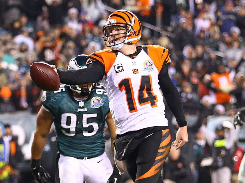 Andy Dalton threw and rushed for a touchdown as the Cincinnati Bengals overcame the Philadelphia Eagles 34-13