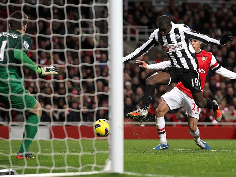 Three minutes since the last goal, Demba Ba loses his marker at the far post to meet a precise cross from Sylvain Marveaux. Three-a-piece.