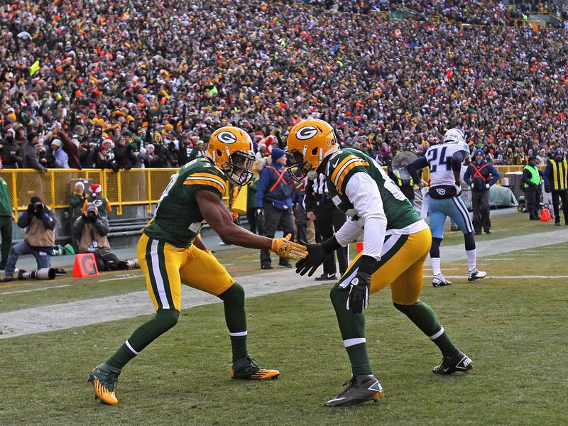 The Packers crushed the Titans at Lambeau Field