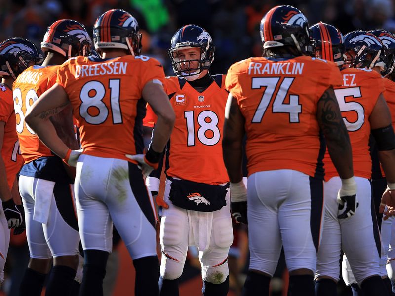 Peyton Manning holds court during the Broncos' win against the Browns