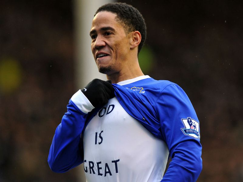 The early goal leaves Goodison Park rocking, as Everton continue to dominate the play and create chances.